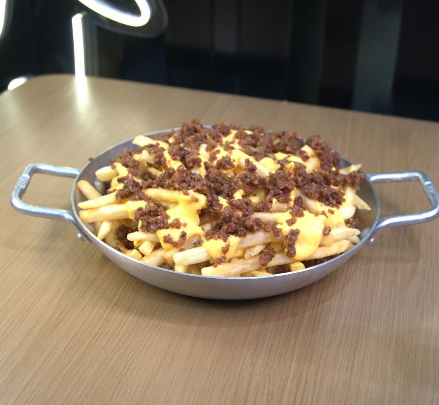 Batata com cheddar e bacon.🍟🧀🥓